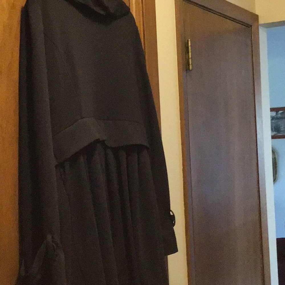Black Ruffled Jacket size XL - Picture 4 of 8